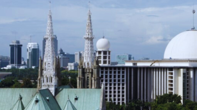 Gereja Dan Masjid di Jakarta Menelusuri Perbedaan Persamaan